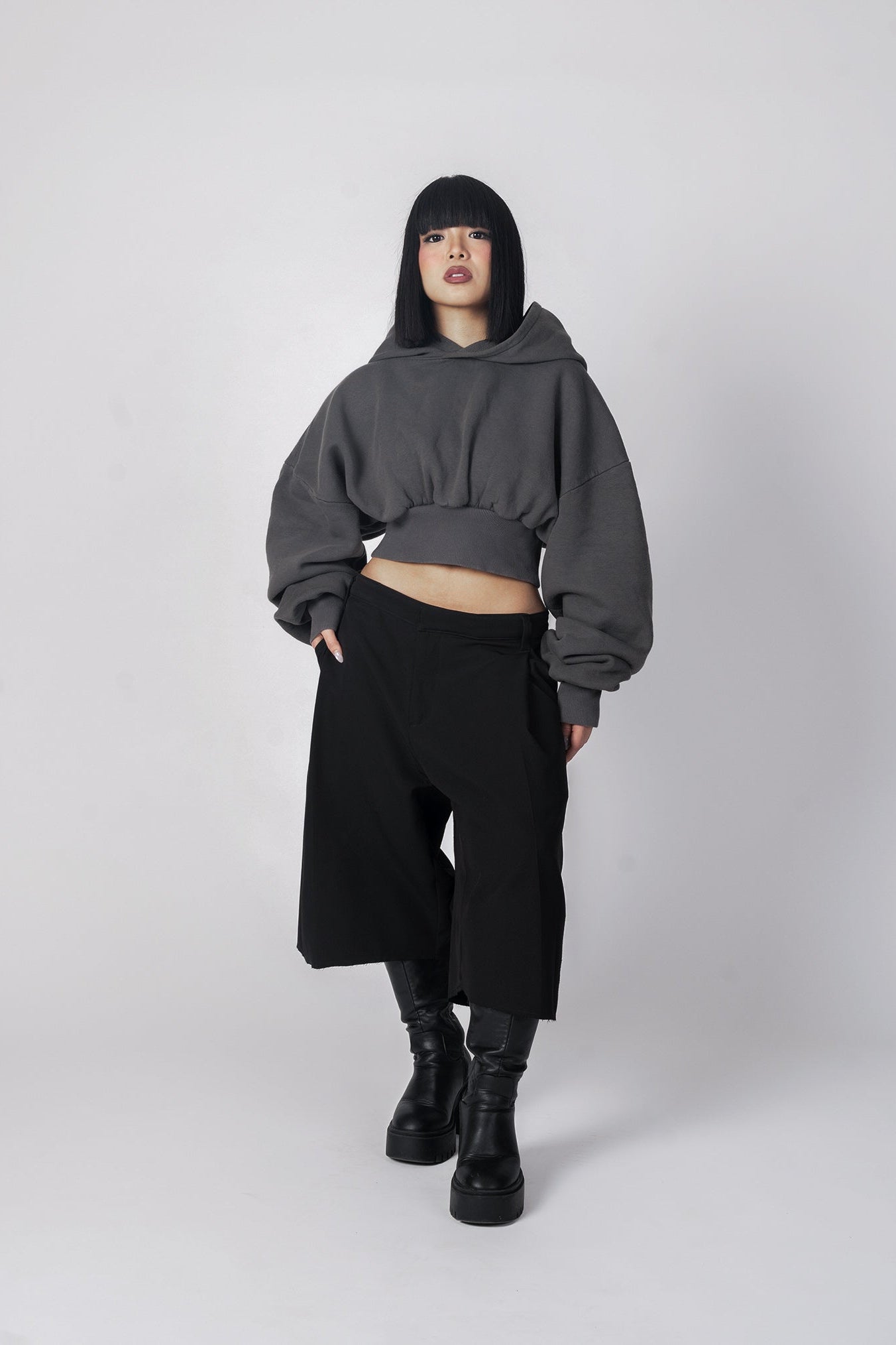 Essensial Ultra Crop Hoodie