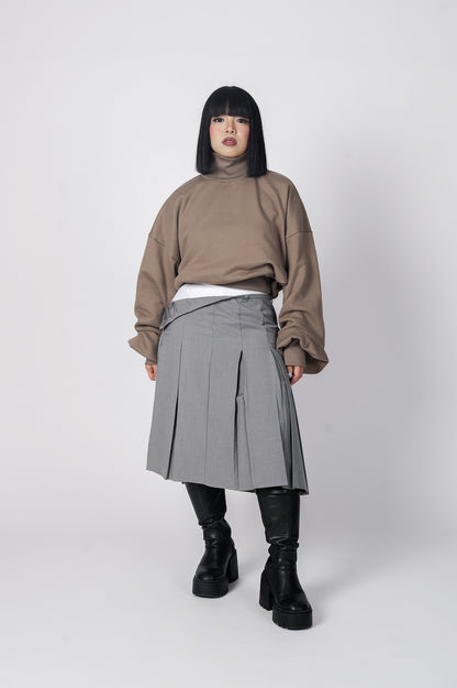Essensial Turtleneck Sweatshirt