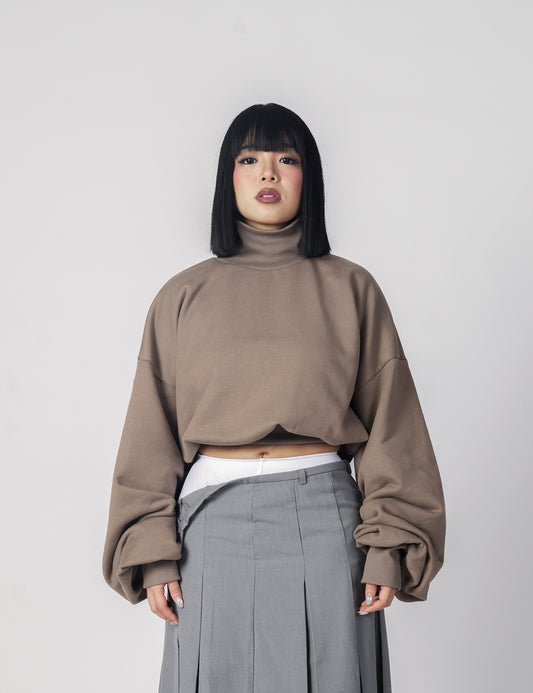 Essensial Turtleneck Sweatshirt